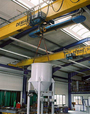 OVERHEAD CRANES AND LIFTING EQUIPMENT